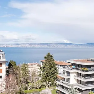 Entre Et Montagne , Évian-les-Bains France