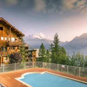 4 Pers. Piscine Et Literie Toute Neuve. , Puy-Saint-Vincent France
