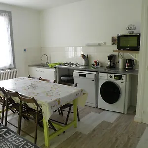 Tulipe, 5 Personnes, Entre Sancy Et Volcans D'auvergne , Orcival France