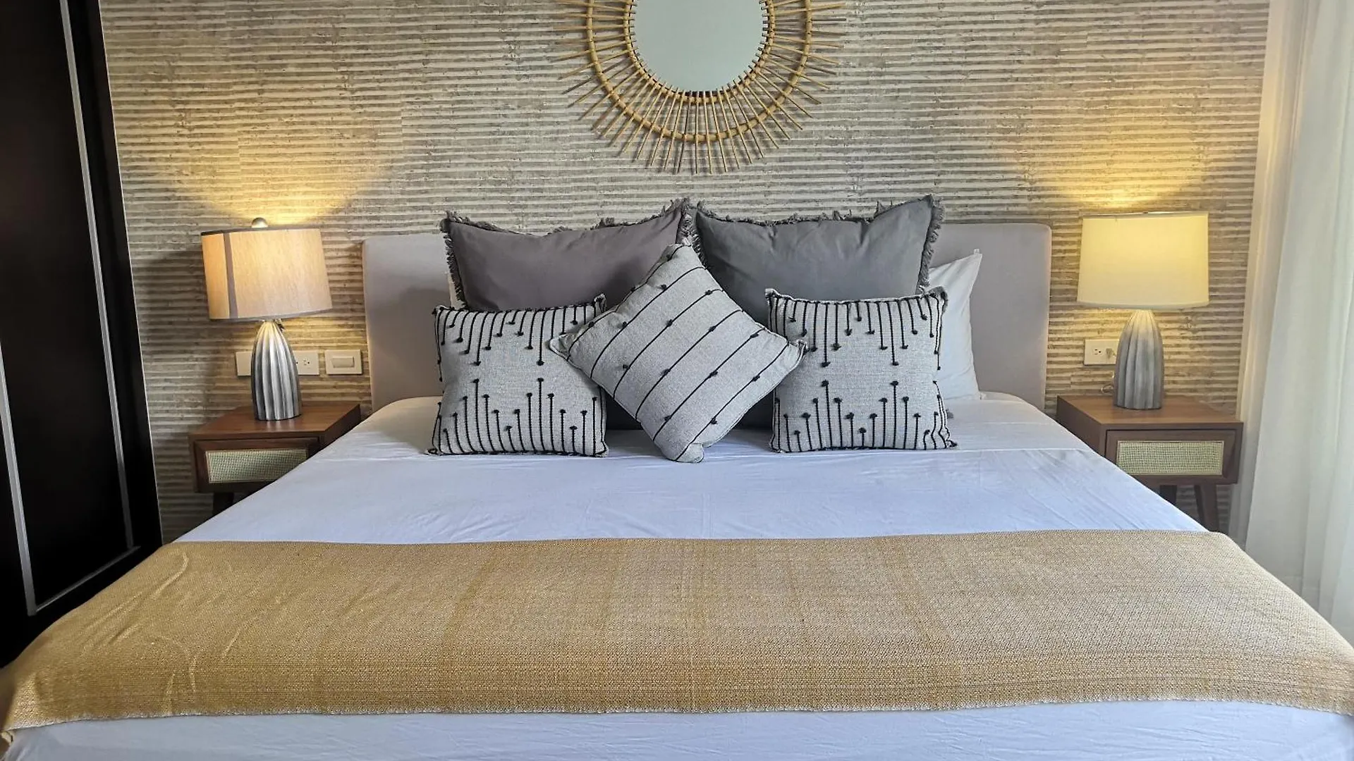 Menesse Tulum Luxury Apartments By Spot Rentals Mexikó